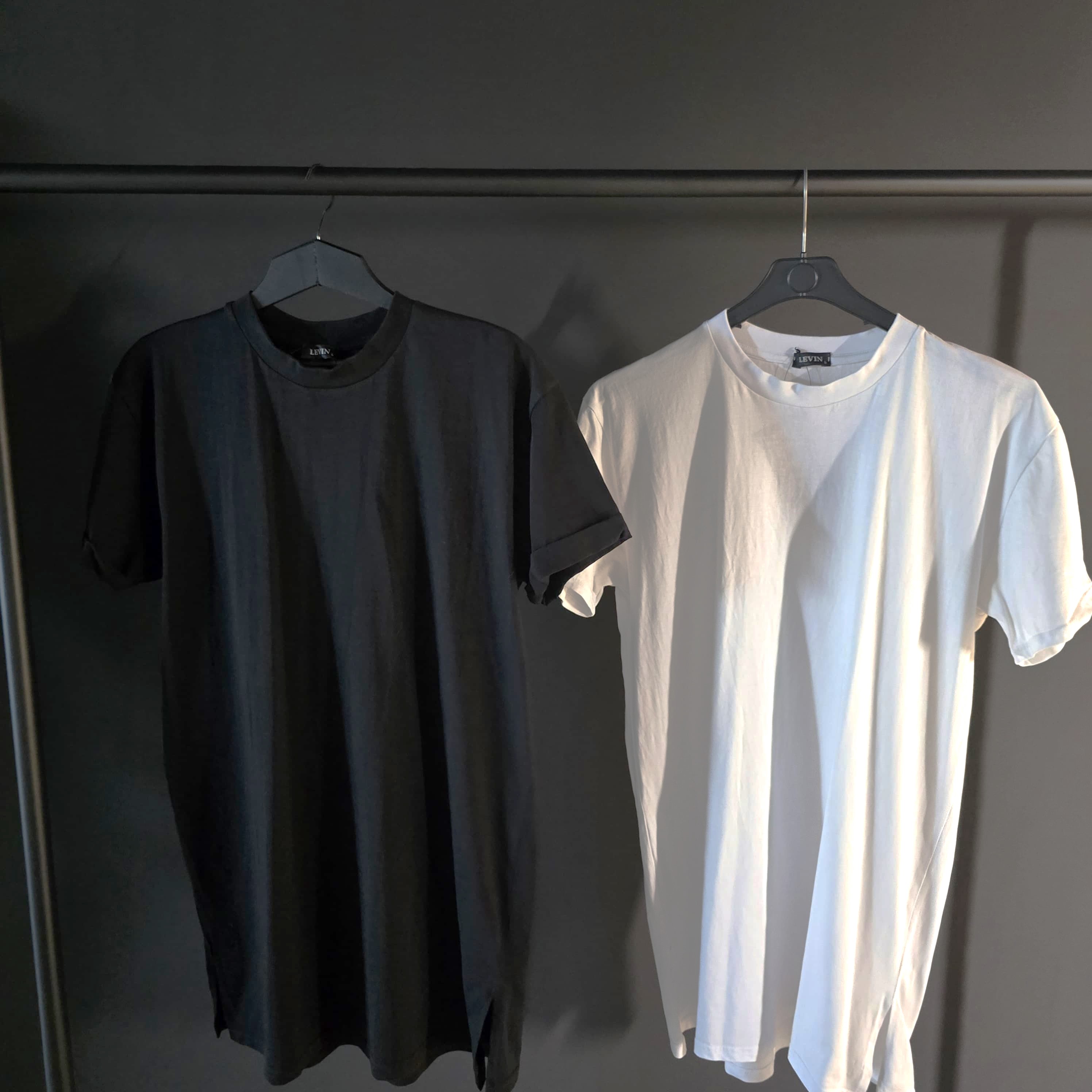 𝐋𝐨𝐧𝐠𝐥𝐢𝐧𝐞 𝐬𝐢𝐝𝐞 𝐬𝐩𝐥𝐢𝐭𝐬 𝐡𝐢𝐠𝐡 𝐧𝐞𝐜𝐤