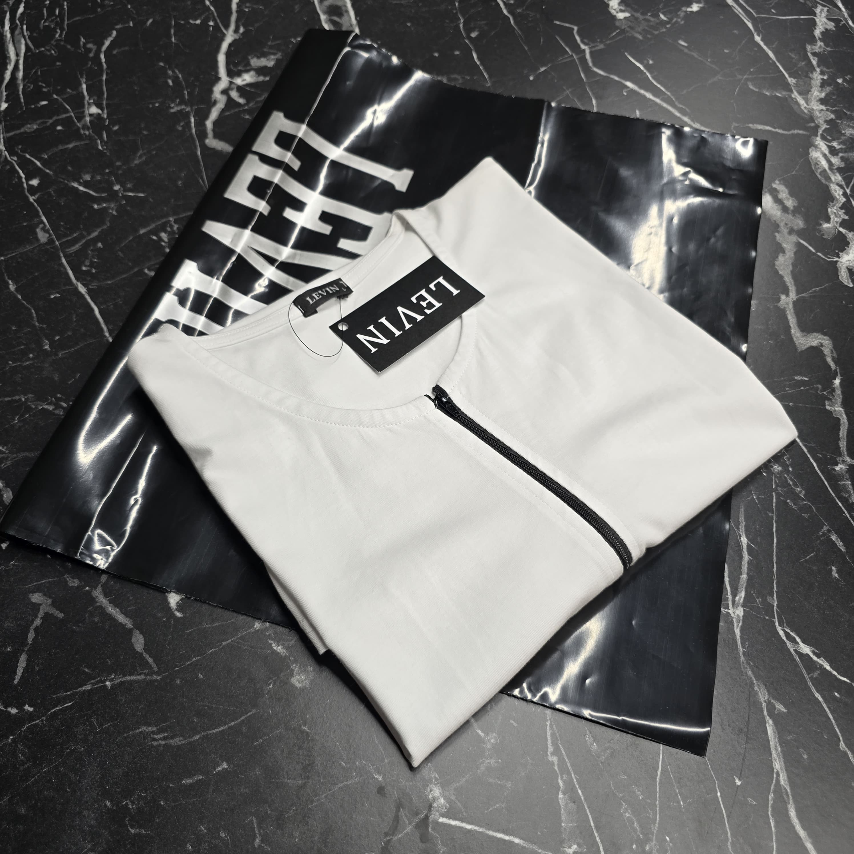 𝐂𝐮𝐫𝐯𝐞𝐝 𝐦𝐢𝐝 𝐳𝐢𝐩𝐩𝐞𝐫 𝐭𝐞𝐞 - Image 4